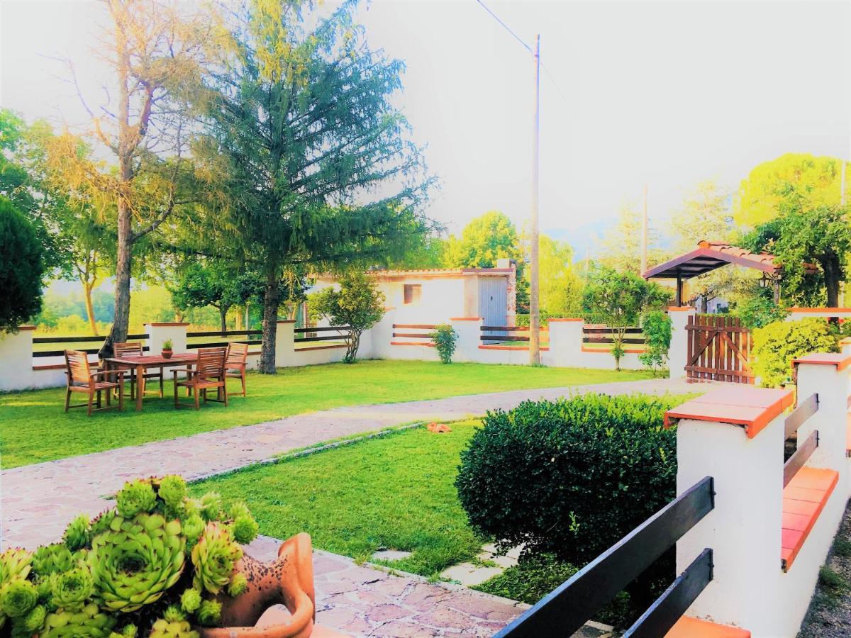 B&B Villa Incrocca Cerreto d'Esi Exterior photo