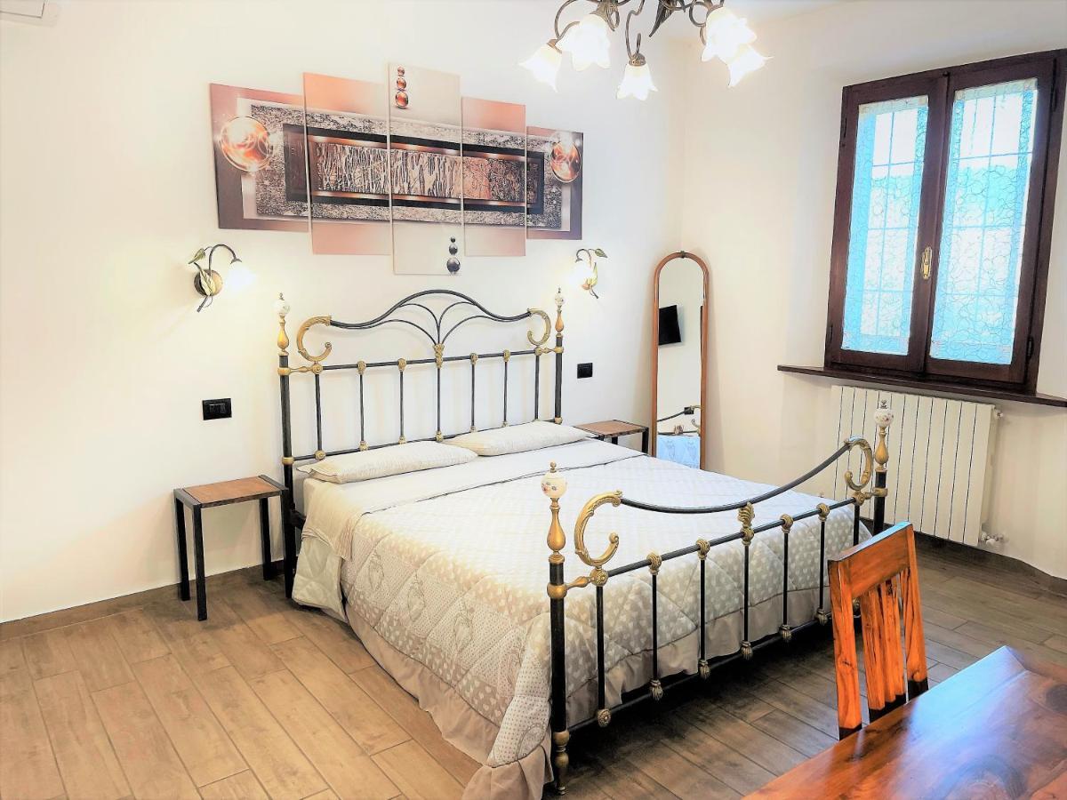B&B Villa Incrocca Cerreto d'Esi Exterior photo